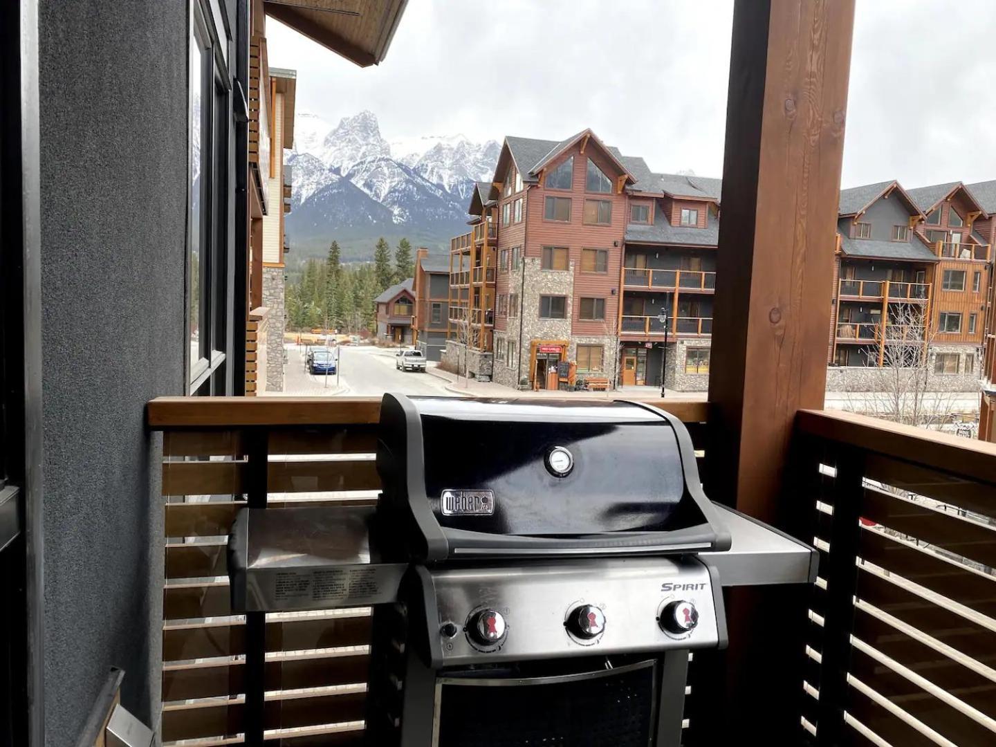 Luxury Unit In The Heart Of Canmore Esterno foto