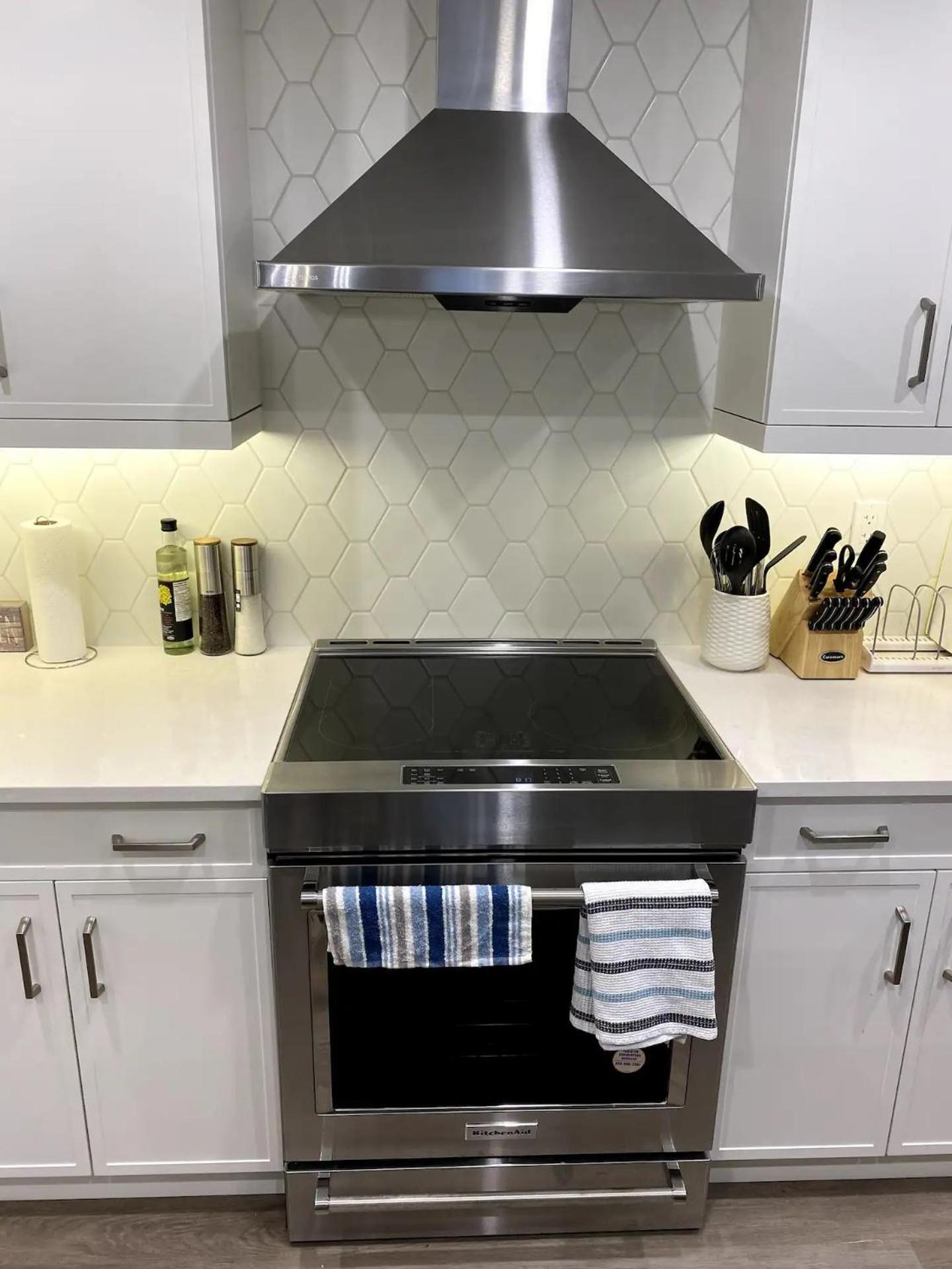 Luxury Unit In The Heart Of Canmore Esterno foto